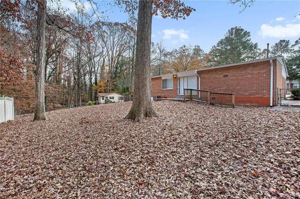 2707 Crescendo Drive Nw, Atlanta, Georgia 30318, 3 Bedrooms Bedrooms, ,1 BathroomBathrooms,Residential,For Sale,2707 Crescendo Drive Nw,7496831