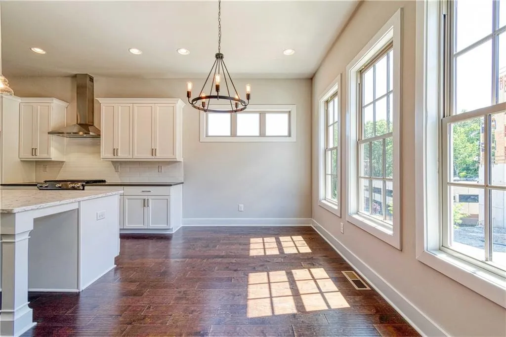 6079 Boylston Drive Ne Unit 10, Sandy Springs, Georgia 30328, 3 Bedrooms Bedrooms, ,3 BathroomsBathrooms,Residential,Sold,6079 Boylston Drive Ne Unit 10,6558901