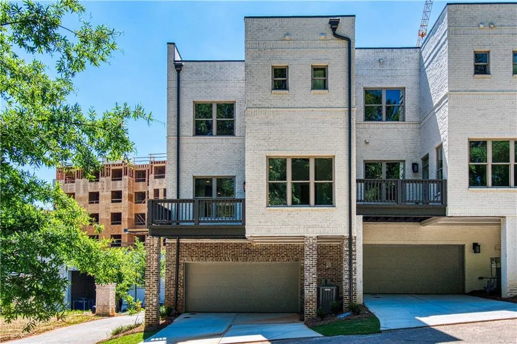 6079 Boylston Drive Ne Unit 10, Sandy Springs, Georgia 30328, 3 Bedrooms Bedrooms, ,3 BathroomsBathrooms,Residential,Sold,6079 Boylston Drive Ne Unit 10,6558901