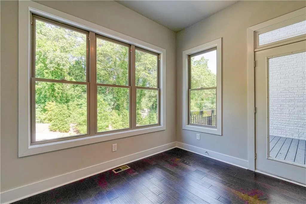 6079 Boylston Drive Ne Unit 10, Sandy Springs, Georgia 30328, 3 Bedrooms Bedrooms, ,3 BathroomsBathrooms,Residential,Sold,6079 Boylston Drive Ne Unit 10,6558901