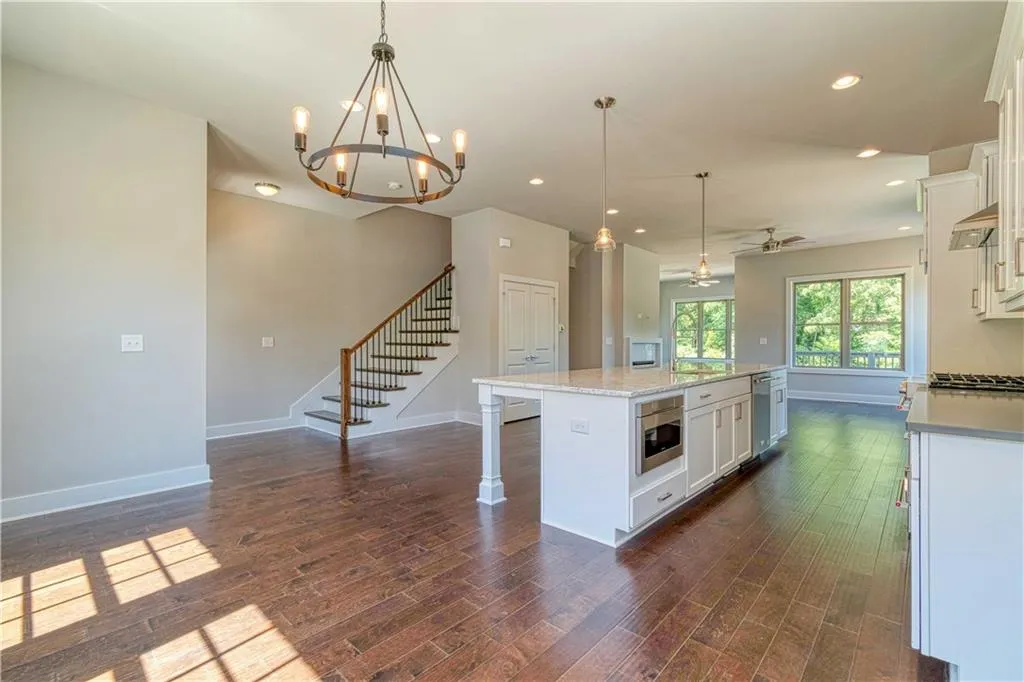 6079 Boylston Drive Ne Unit 10, Sandy Springs, Georgia 30328, 3 Bedrooms Bedrooms, ,3 BathroomsBathrooms,Residential,Sold,6079 Boylston Drive Ne Unit 10,6558901