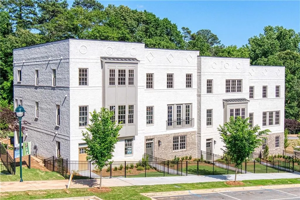 6079 Boylston Drive Ne Unit 10, Sandy Springs, Georgia 30328, 3 Bedrooms Bedrooms, ,3 BathroomsBathrooms,Residential,Sold,6079 Boylston Drive Ne Unit 10,6558901