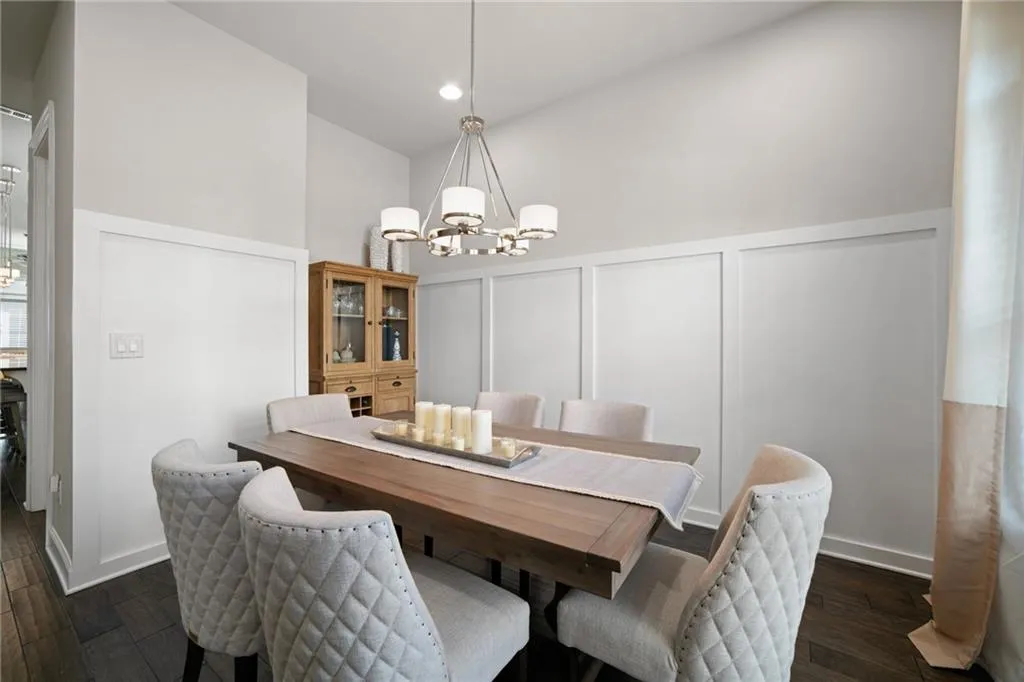 4105 Township Parkway, Atlanta, Georgia 30342, 2 Bedrooms Bedrooms, ,2 BathroomsBathrooms,Residential,Sold,4105 Township Parkway,6766823