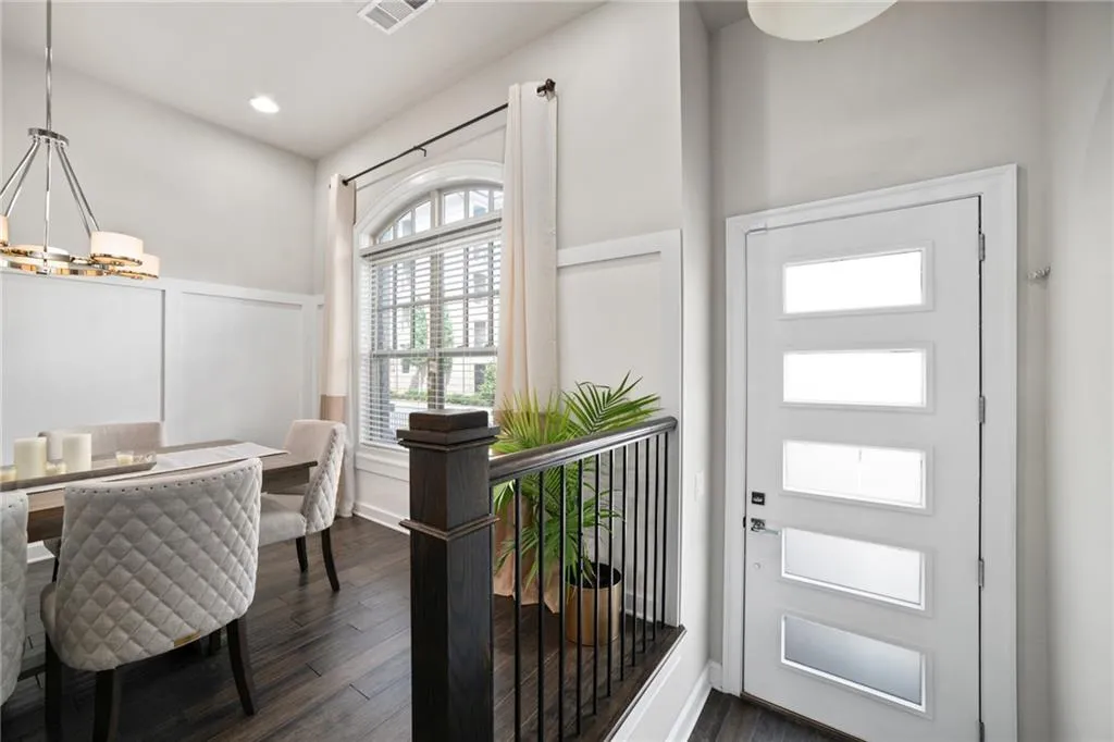 4105 Township Parkway, Atlanta, Georgia 30342, 2 Bedrooms Bedrooms, ,2 BathroomsBathrooms,Residential,Sold,4105 Township Parkway,6766823