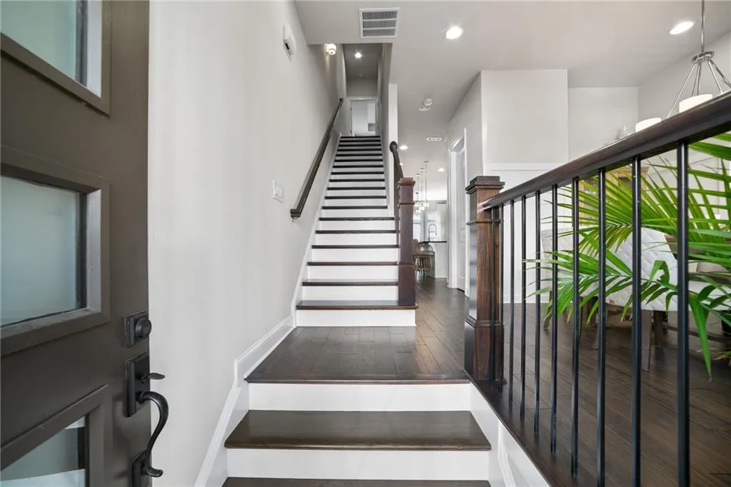 4105 Township Parkway, Atlanta, Georgia 30342, 2 Bedrooms Bedrooms, ,2 BathroomsBathrooms,Residential,Sold,4105 Township Parkway,6766823