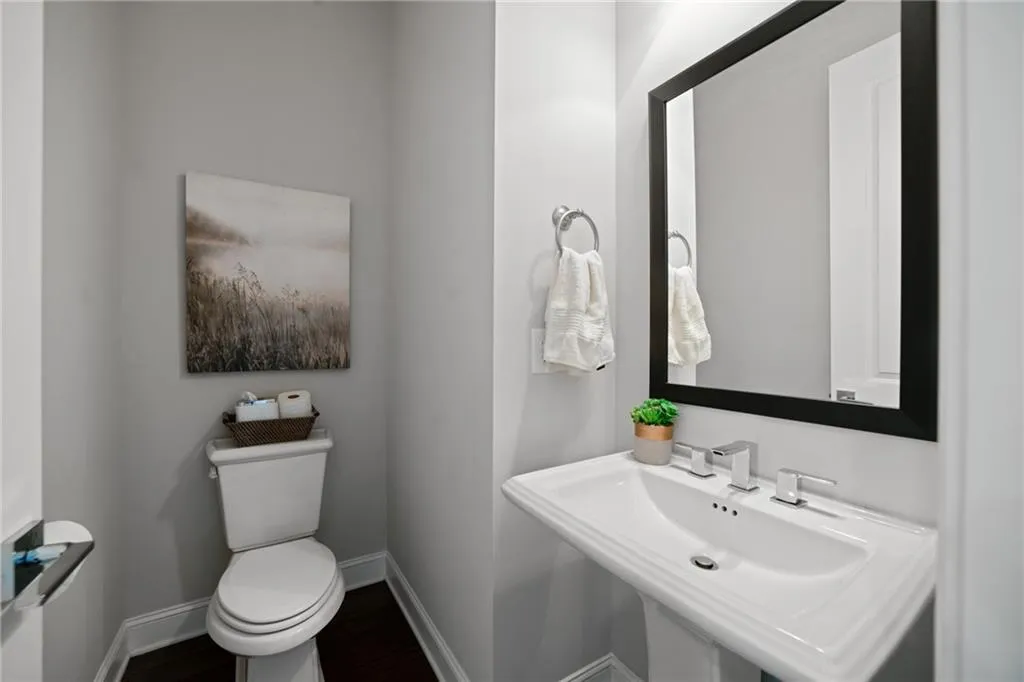 4105 Township Parkway, Atlanta, Georgia 30342, 2 Bedrooms Bedrooms, ,2 BathroomsBathrooms,Residential,Sold,4105 Township Parkway,6766823