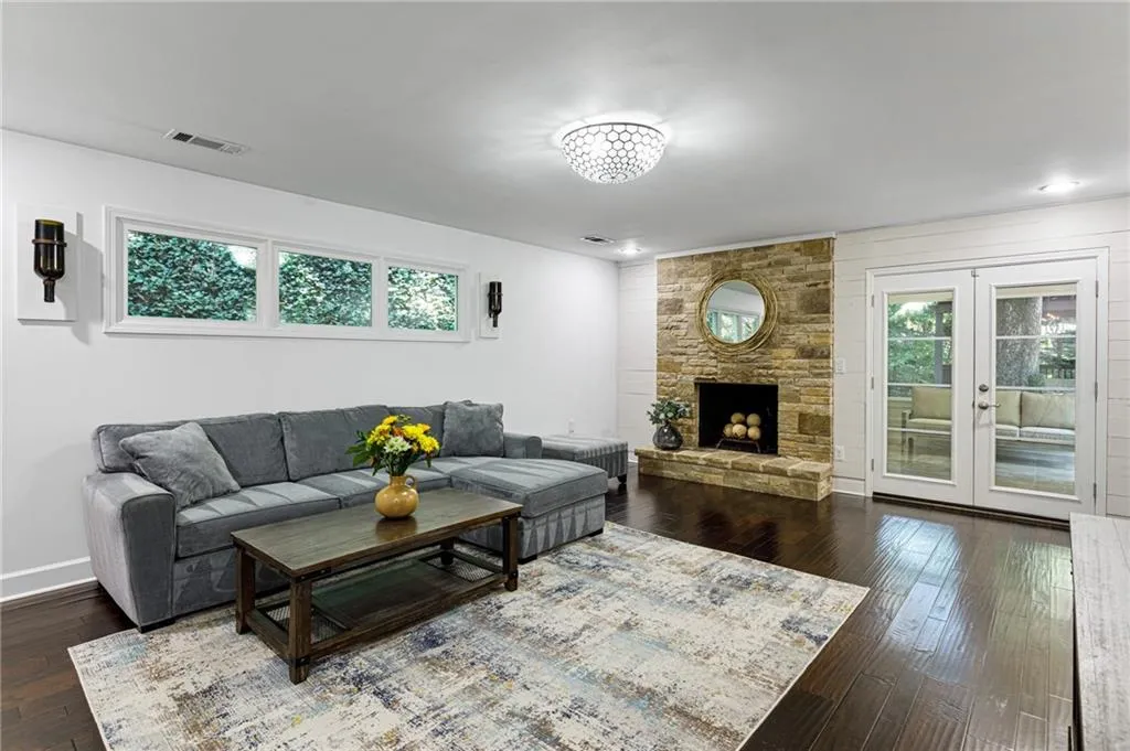 7173 Riverside Drive, Atlanta, Georgia 30328, 4 Bedrooms Bedrooms, ,2 BathroomsBathrooms,Residential,Sold,7173 Riverside Drive,7067984