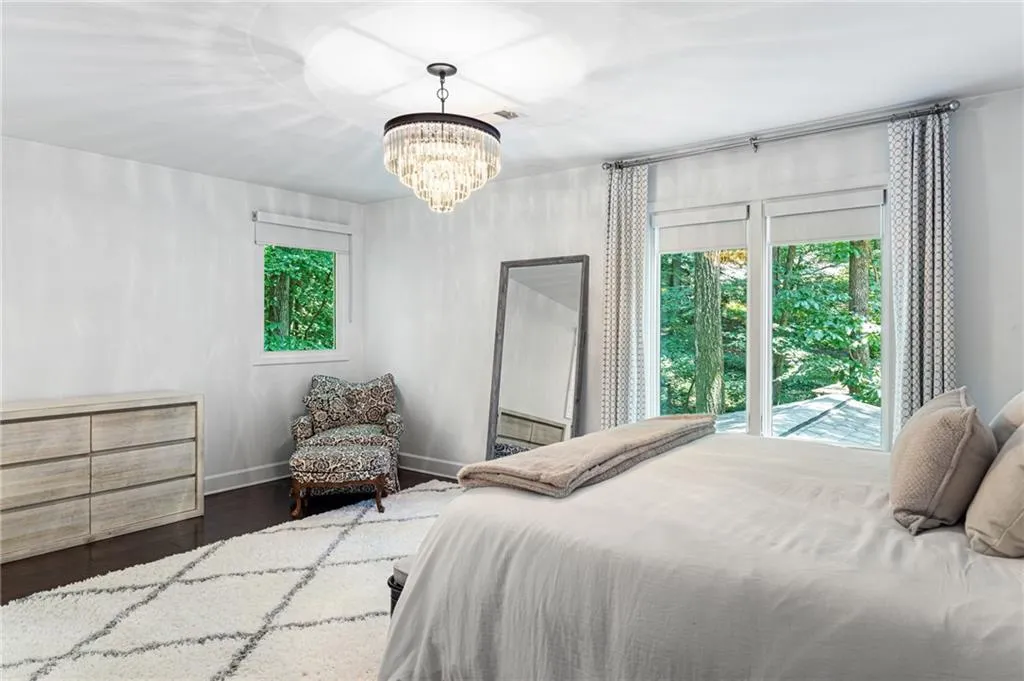 7173 Riverside Drive, Atlanta, Georgia 30328, 4 Bedrooms Bedrooms, ,2 BathroomsBathrooms,Residential,Sold,7173 Riverside Drive,7067984