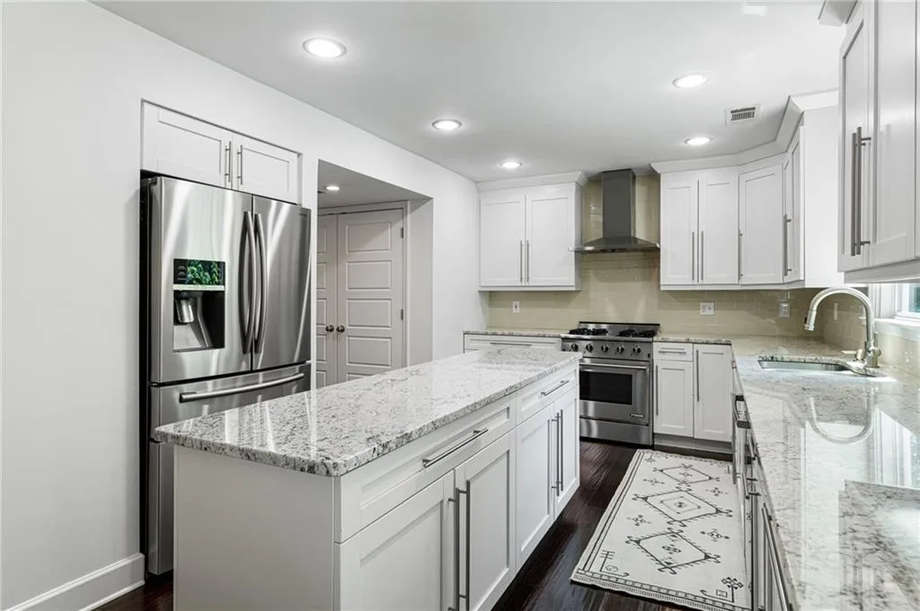 7173 Riverside Drive, Atlanta, Georgia 30328, 4 Bedrooms Bedrooms, ,2 BathroomsBathrooms,Residential,Sold,7173 Riverside Drive,7067984