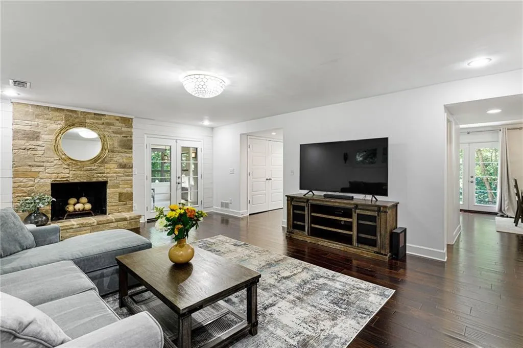 7173 Riverside Drive, Atlanta, Georgia 30328, 4 Bedrooms Bedrooms, ,2 BathroomsBathrooms,Residential,Sold,7173 Riverside Drive,7067984