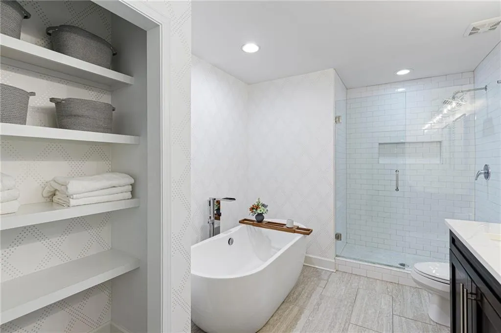 7173 Riverside Drive, Atlanta, Georgia 30328, 4 Bedrooms Bedrooms, ,2 BathroomsBathrooms,Residential,Sold,7173 Riverside Drive,7067984