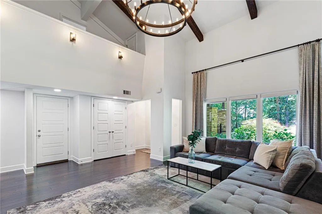 7173 Riverside Drive, Atlanta, Georgia 30328, 4 Bedrooms Bedrooms, ,2 BathroomsBathrooms,Residential,Sold,7173 Riverside Drive,7067984