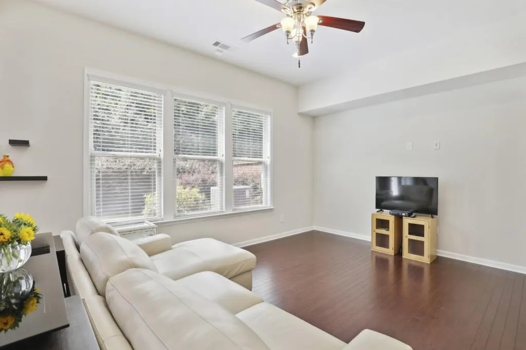 157 Barkley Lane, Sandy Springs, Georgia 30328, 3 Bedrooms Bedrooms, ,2 BathroomsBathrooms,Residential,Sold,157 Barkley Lane,7123338