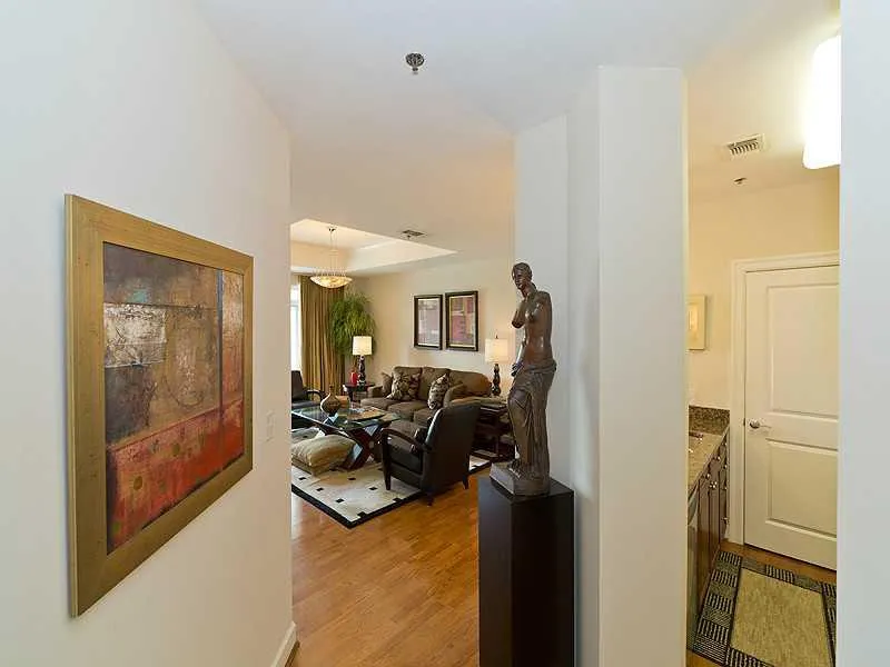 325 E Paces Ferry Road Unit 506, Atlanta, Georgia 30305, 1 Bedroom Bedrooms, ,1 BathroomBathrooms,Residential,Sold,325 E Paces Ferry Road Unit 506,5728894