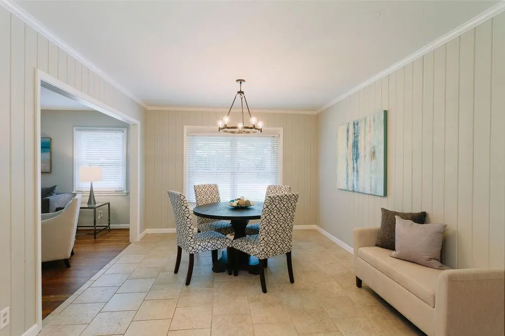 455 Hammond Drive Ne, Sandy Springs, Georgia 30328, 4 Bedrooms Bedrooms, ,3 BathroomsBathrooms,Residential,Sold,455 Hammond Drive Ne,6581224