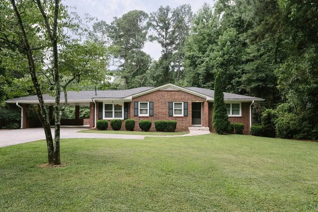455 Hammond Drive Ne, Sandy Springs, Georgia 30328, 4 Bedrooms Bedrooms, ,3 BathroomsBathrooms,Residential,Sold,455 Hammond Drive Ne,6581224