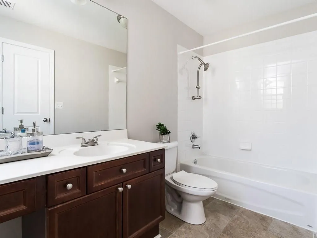 750 Ne Dalrymple Road Unit M3, Atlanta, Georgia 30328, 3 Bedrooms Bedrooms, ,2 BathroomsBathrooms,Residential,Sold,750 Ne Dalrymple Road Unit M3,5800354