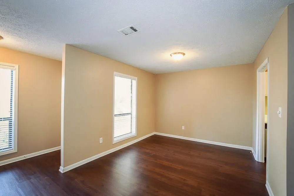 8740 Roswell Road Unit 6b, Atlanta, Georgia 30350, 2 Bedrooms Bedrooms, ,2 BathroomsBathrooms,Residential,Sold,8740 Roswell Road Unit 6b,5974241