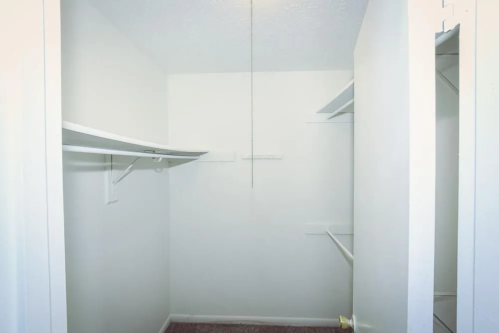 8740 Roswell Road Unit 6b, Atlanta, Georgia 30350, 2 Bedrooms Bedrooms, ,2 BathroomsBathrooms,Residential,Sold,8740 Roswell Road Unit 6b,5974241