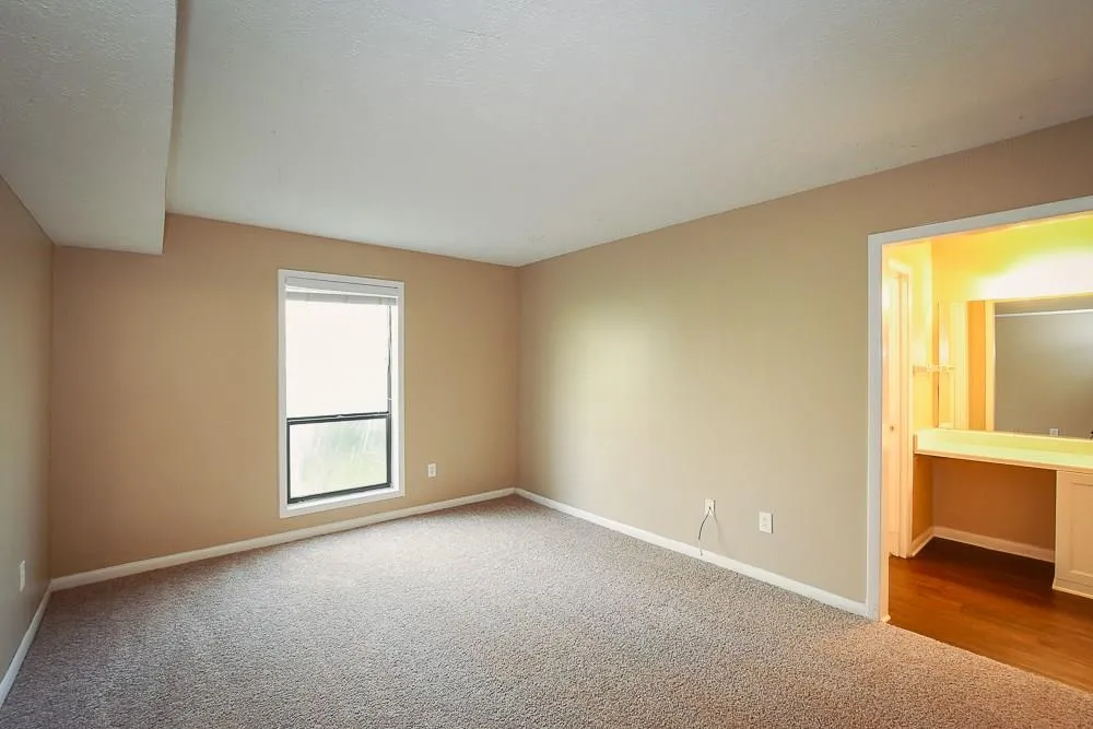 8740 Roswell Road Unit 6b, Atlanta, Georgia 30350, 2 Bedrooms Bedrooms, ,2 BathroomsBathrooms,Residential,Sold,8740 Roswell Road Unit 6b,5974241