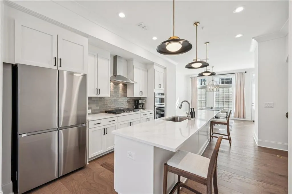 6774 Encore Boulevard, Sandy Springs, Georgia 30328, 3 Bedrooms Bedrooms, ,3 BathroomsBathrooms,Residential,Sold,6774 Encore Boulevard,7451637