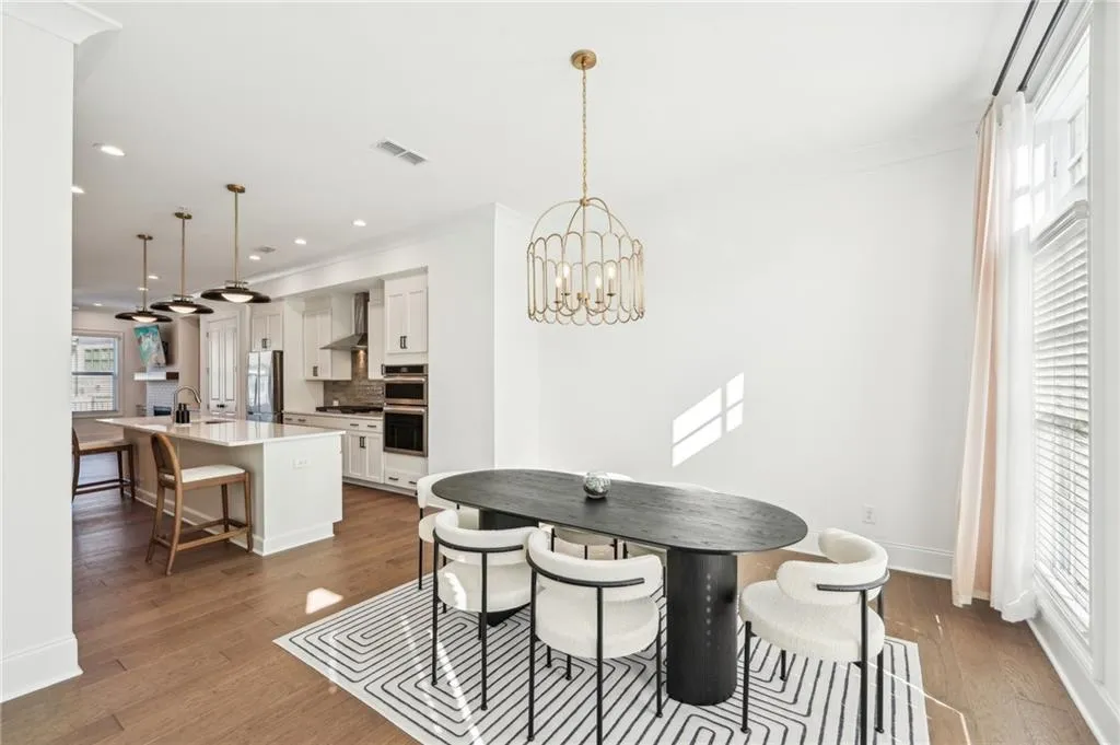 6774 Encore Boulevard, Sandy Springs, Georgia 30328, 3 Bedrooms Bedrooms, ,3 BathroomsBathrooms,Residential,Sold,6774 Encore Boulevard,7451637
