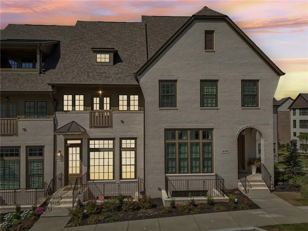 6774 Encore Boulevard, Sandy Springs, Georgia 30328, 3 Bedrooms Bedrooms, ,3 BathroomsBathrooms,Residential,Sold,6774 Encore Boulevard,7451637