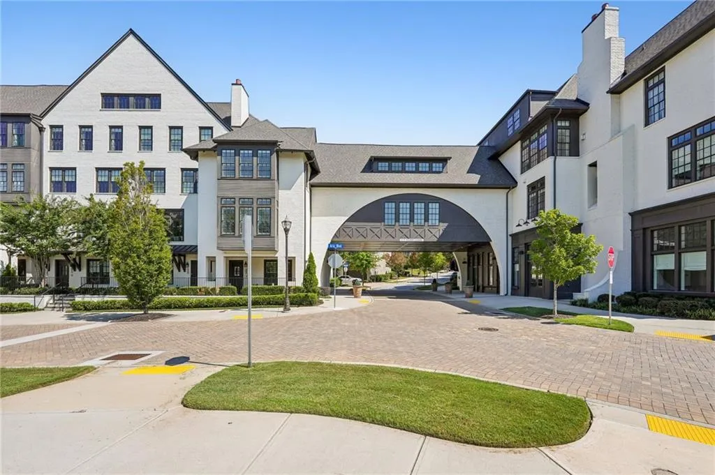 6774 Encore Boulevard, Sandy Springs, Georgia 30328, 3 Bedrooms Bedrooms, ,3 BathroomsBathrooms,Residential,Sold,6774 Encore Boulevard,7451637