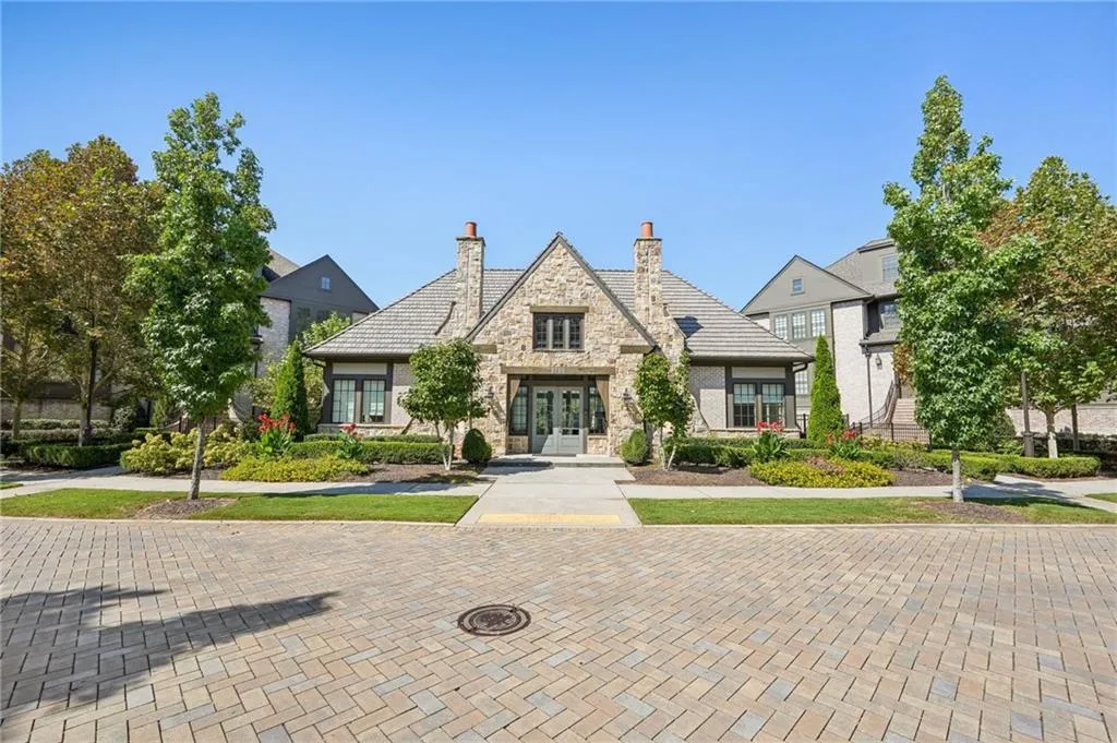 6774 Encore Boulevard, Sandy Springs, Georgia 30328, 3 Bedrooms Bedrooms, ,3 BathroomsBathrooms,Residential,Sold,6774 Encore Boulevard,7451637