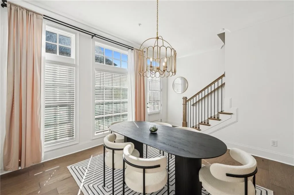 6774 Encore Boulevard, Sandy Springs, Georgia 30328, 3 Bedrooms Bedrooms, ,3 BathroomsBathrooms,Residential,Sold,6774 Encore Boulevard,7451637