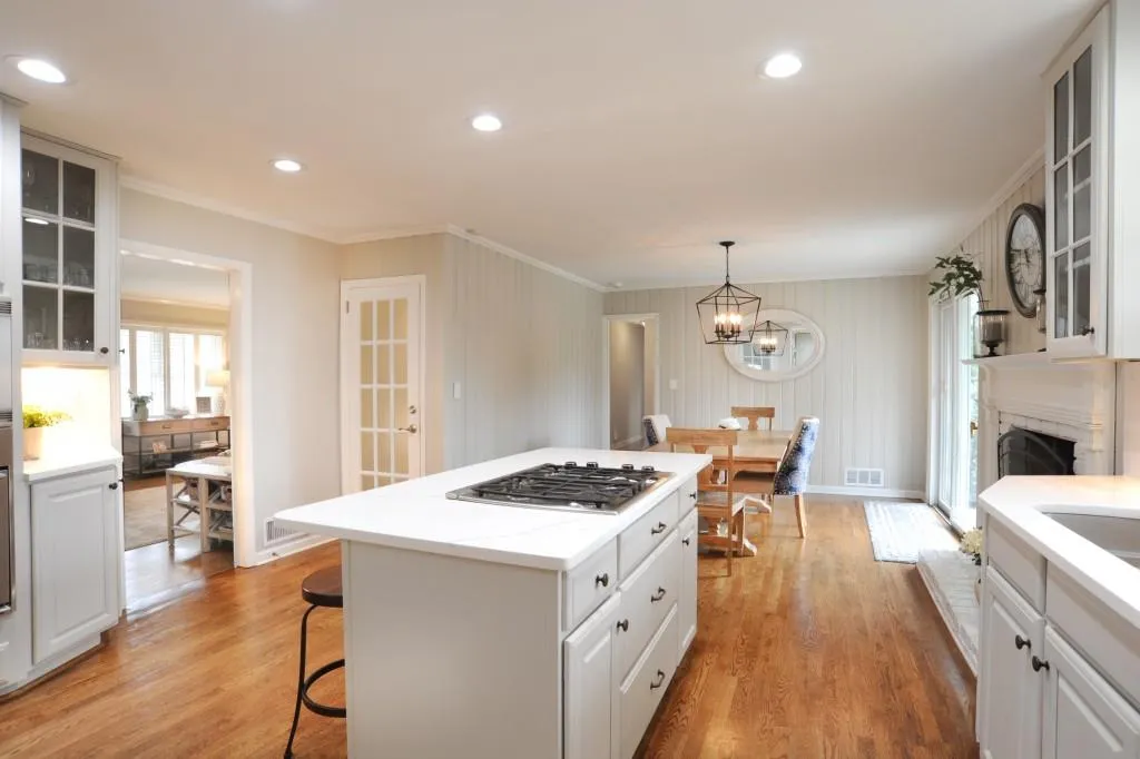 395 Highbrook Drive, Atlanta, Georgia 30342, 4 Bedrooms Bedrooms, ,3 BathroomsBathrooms,Residential,Sold,395 Highbrook Drive,6685497