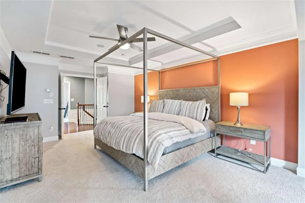995 Sibley Lane, Atlanta, Georgia 30324, 4 Bedrooms Bedrooms, ,3 BathroomsBathrooms,Residential,For Sale,995 Sibley Lane,7622581