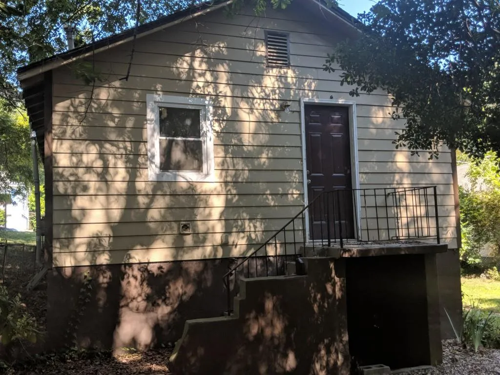 186 Dahlia Avenue, Atlanta, Georgia 30318, 2 Bedrooms Bedrooms, ,1 BathroomBathrooms,Residential,Sold,186 Dahlia Avenue,6076245