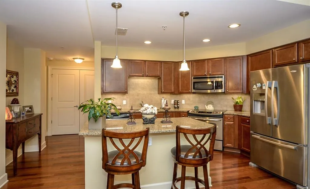200 River Vista Drive Unit 308, Atlanta, Georgia 30339, 2 Bedrooms Bedrooms, ,2 BathroomsBathrooms,Residential,Sold,200 River Vista Drive Unit 308,5666291