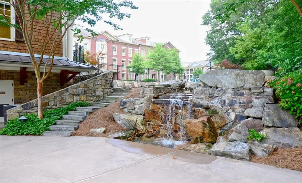 200 River Vista Drive Unit 308, Atlanta, Georgia 30339, 2 Bedrooms Bedrooms, ,2 BathroomsBathrooms,Residential,Sold,200 River Vista Drive Unit 308,5666291