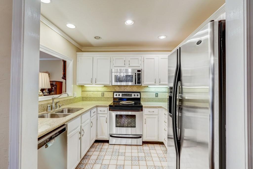 201 Bainbridge Drive, Sandy Springs, Georgia 30327, 1 Bedroom Bedrooms, ,1 BathroomBathrooms,Residential,Sold,201 Bainbridge Drive,7308790
