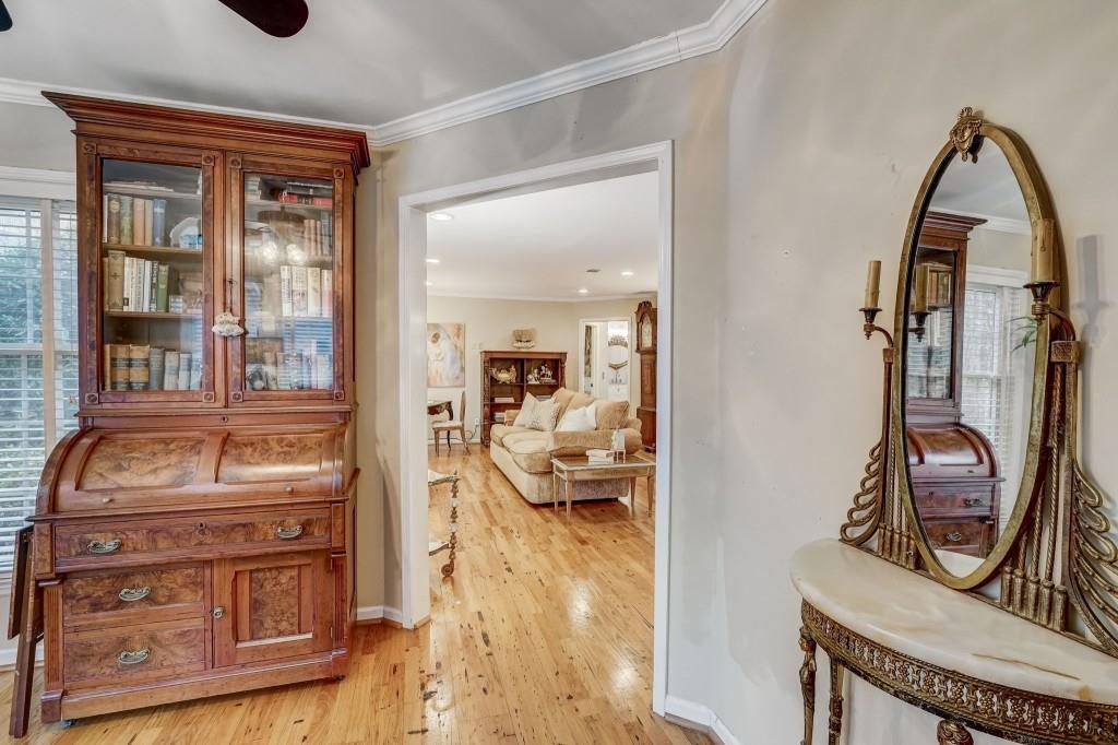 201 Bainbridge Drive, Sandy Springs, Georgia 30327, 1 Bedroom Bedrooms, ,1 BathroomBathrooms,Residential,Sold,201 Bainbridge Drive,7308790