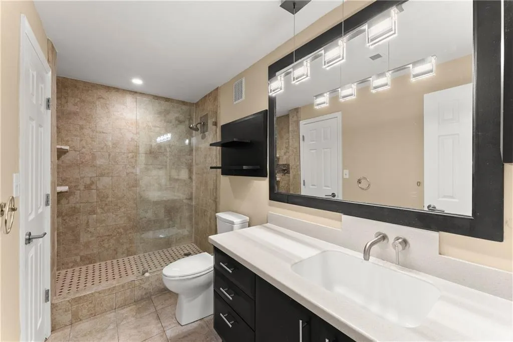 1406 River Green Drive Nw, Atlanta, Georgia 30327, 1 Bedroom Bedrooms, ,1 BathroomBathrooms,Residential,For Sale,1406 River Green Drive Nw,7651478
