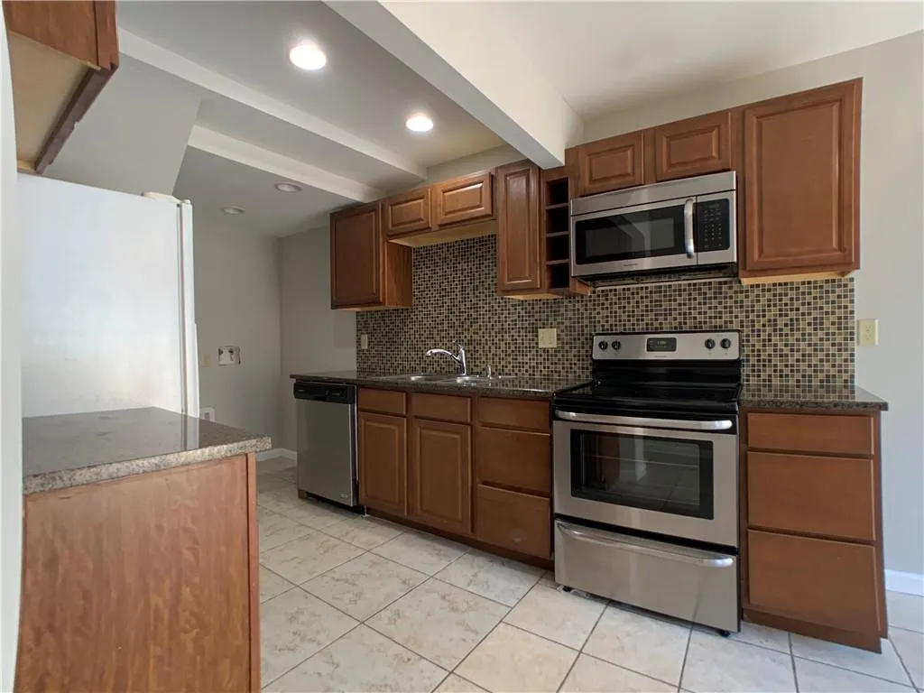 487 Granite Ridge Place Unit 487, Sandy Springs, Georgia 30350, 2 Bedrooms Bedrooms, ,2 BathroomsBathrooms,Residential,Sold,487 Granite Ridge Place Unit 487,6680487