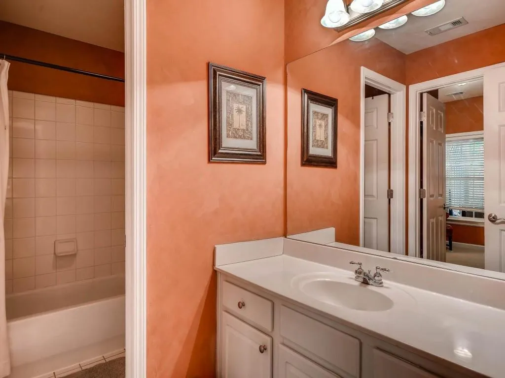 191 Mystic Court, Atlanta, Georgia 30342, 4 Bedrooms Bedrooms, ,3 BathroomsBathrooms,Residential,Sold,191 Mystic Court,5883102