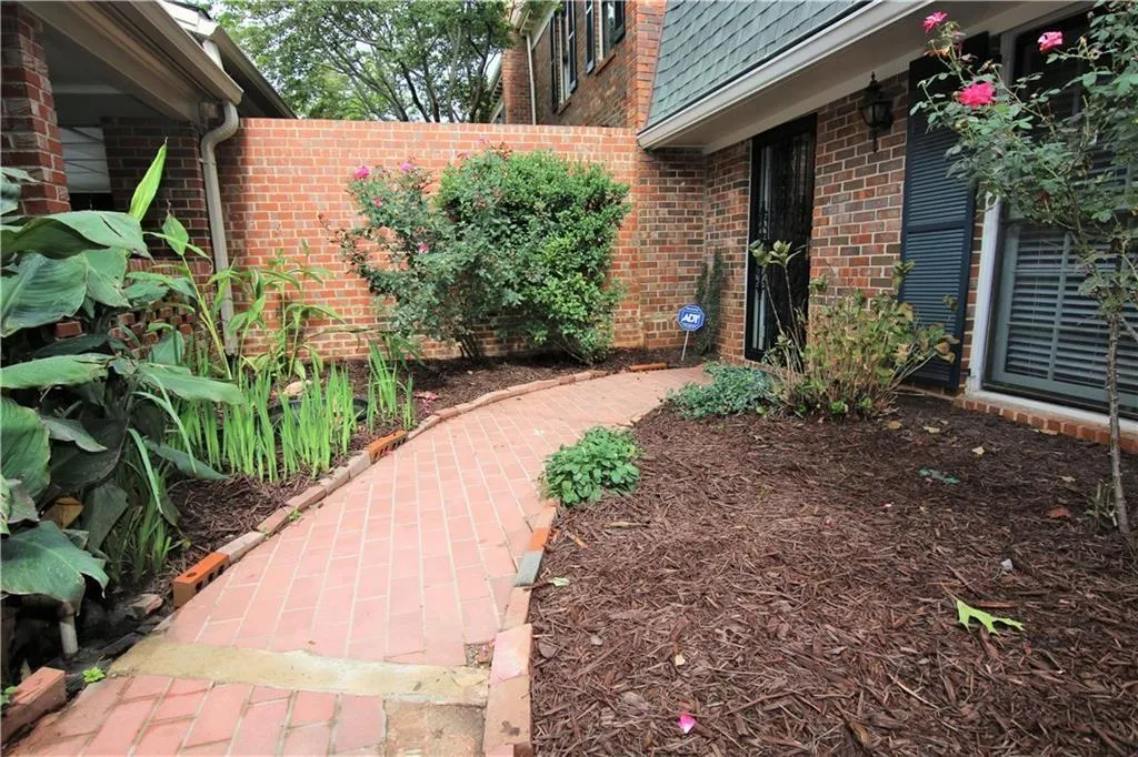 470 The North Chace, Atlanta, Georgia 30328, 3 Bedrooms Bedrooms, ,2 BathroomsBathrooms,Residential,Sold,470 The North Chace,5955065