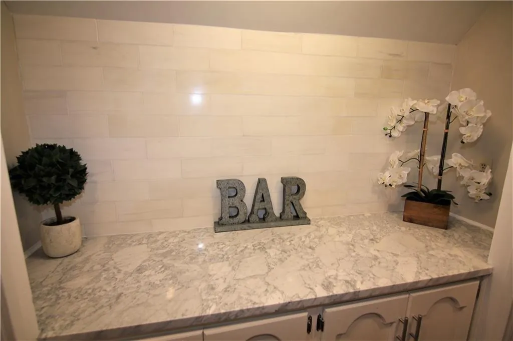 470 The North Chace, Atlanta, Georgia 30328, 3 Bedrooms Bedrooms, ,2 BathroomsBathrooms,Residential,Sold,470 The North Chace,5955065