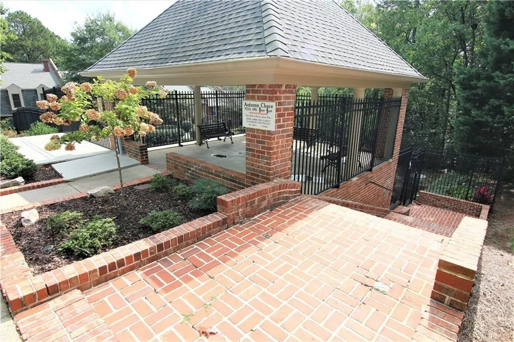 470 The North Chace, Atlanta, Georgia 30328, 3 Bedrooms Bedrooms, ,2 BathroomsBathrooms,Residential,Sold,470 The North Chace,5955065