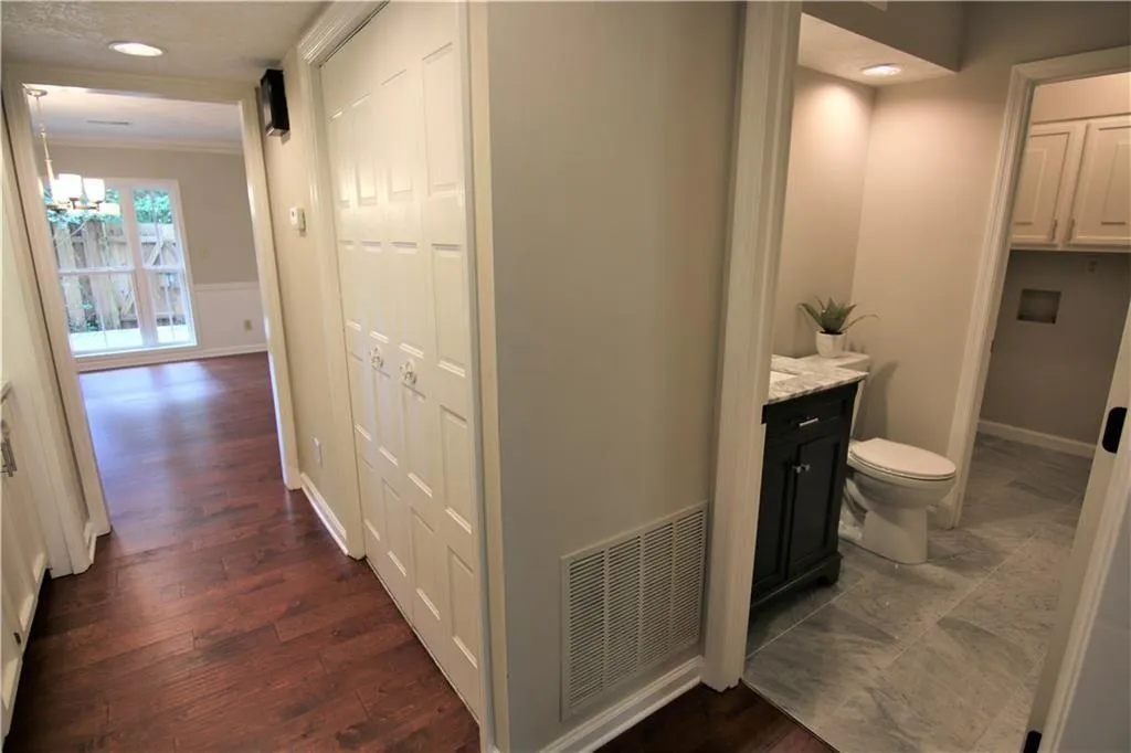 470 The North Chace, Atlanta, Georgia 30328, 3 Bedrooms Bedrooms, ,2 BathroomsBathrooms,Residential,Sold,470 The North Chace,5955065