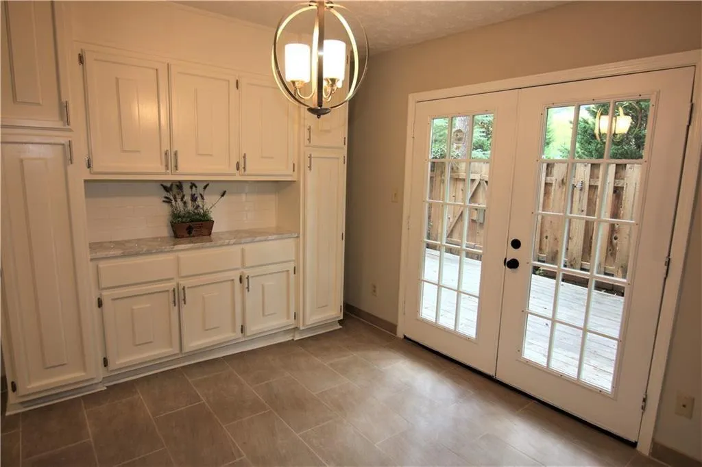 470 The North Chace, Atlanta, Georgia 30328, 3 Bedrooms Bedrooms, ,2 BathroomsBathrooms,Residential,Sold,470 The North Chace,5955065