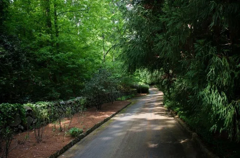 2100 West Wesley Road, Atlanta, Georgia 30327, 3 Bedrooms Bedrooms, ,3 BathroomsBathrooms,Residential,For Sale,2100 West Wesley Road,7680965