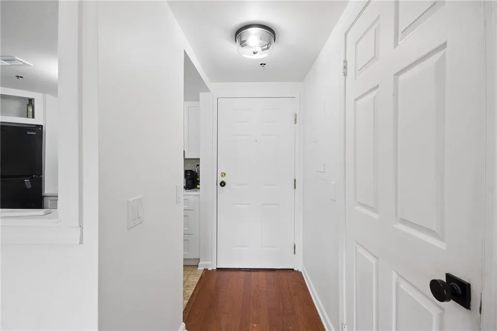 1 Biscayne Drive Nw Unit 705, Atlanta, Georgia 30309, 1 Bedroom Bedrooms, 0 ,1 BathroomBathrooms,Residential,For Sale,1 Biscayne Drive Nw Unit 705,7748009