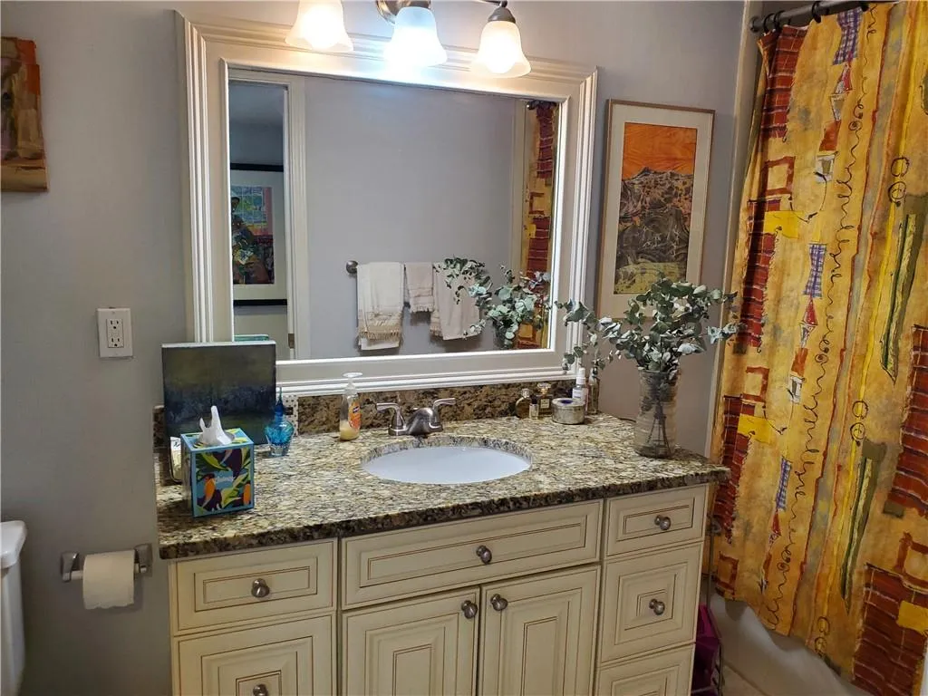 2870 Pharr Court South Nw Unit 901, Atlanta, Georgia 30305, 2 Bedrooms Bedrooms, ,2 BathroomsBathrooms,Residential,For Sale,2870 Pharr Court South Nw Unit 901,7637072