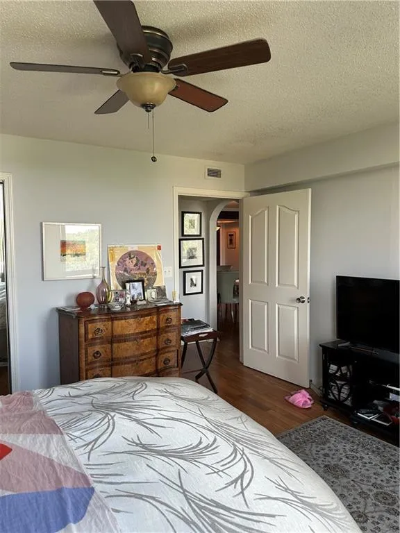 2870 Pharr Court South Nw Unit 901, Atlanta, Georgia 30305, 2 Bedrooms Bedrooms, ,2 BathroomsBathrooms,Residential,For Sale,2870 Pharr Court South Nw Unit 901,7637072