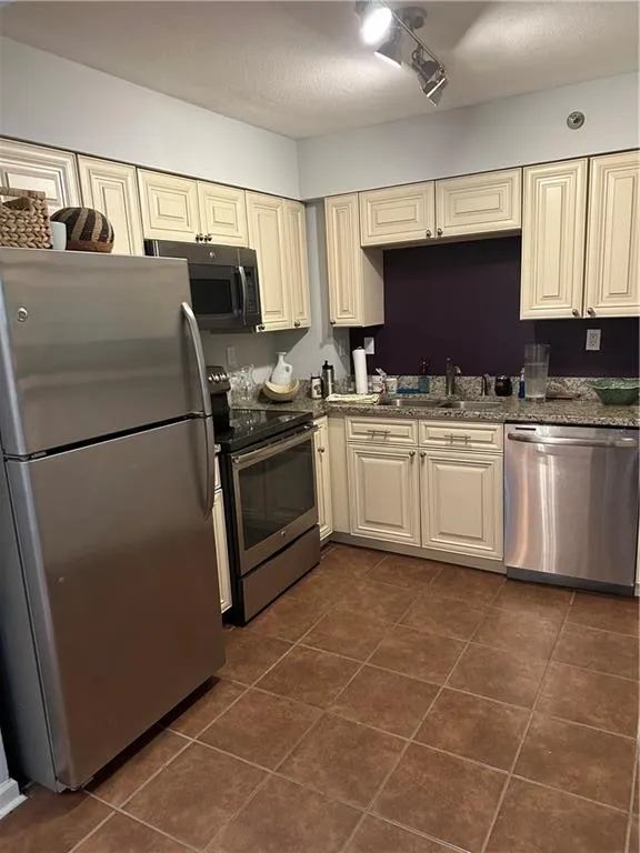 2870 Pharr Court South Nw Unit 901, Atlanta, Georgia 30305, 2 Bedrooms Bedrooms, ,2 BathroomsBathrooms,Residential,For Sale,2870 Pharr Court South Nw Unit 901,7637072